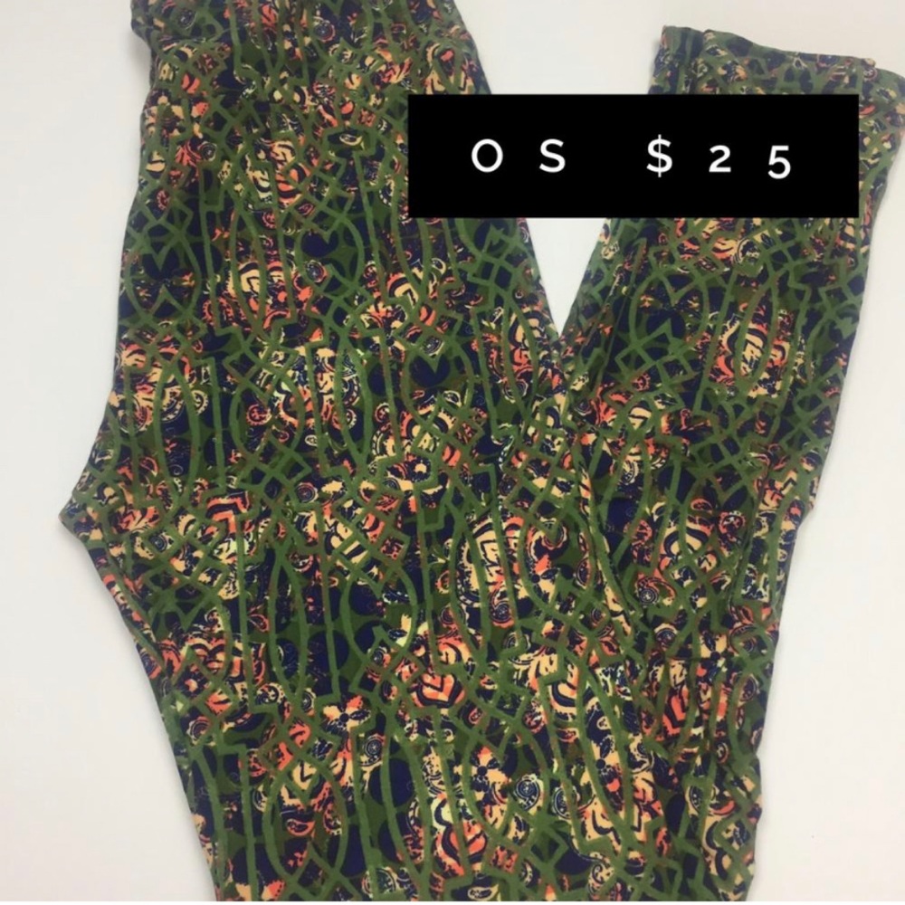 One Size Lularoe leggings.